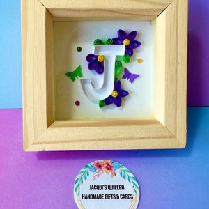 Arte Quilling - Arte Quilling de Parede - Decoração de Parede Quilling - Arte Quilling Artesanal - Letras - Nomes - Iniciais - Presente-Presente-Carta J