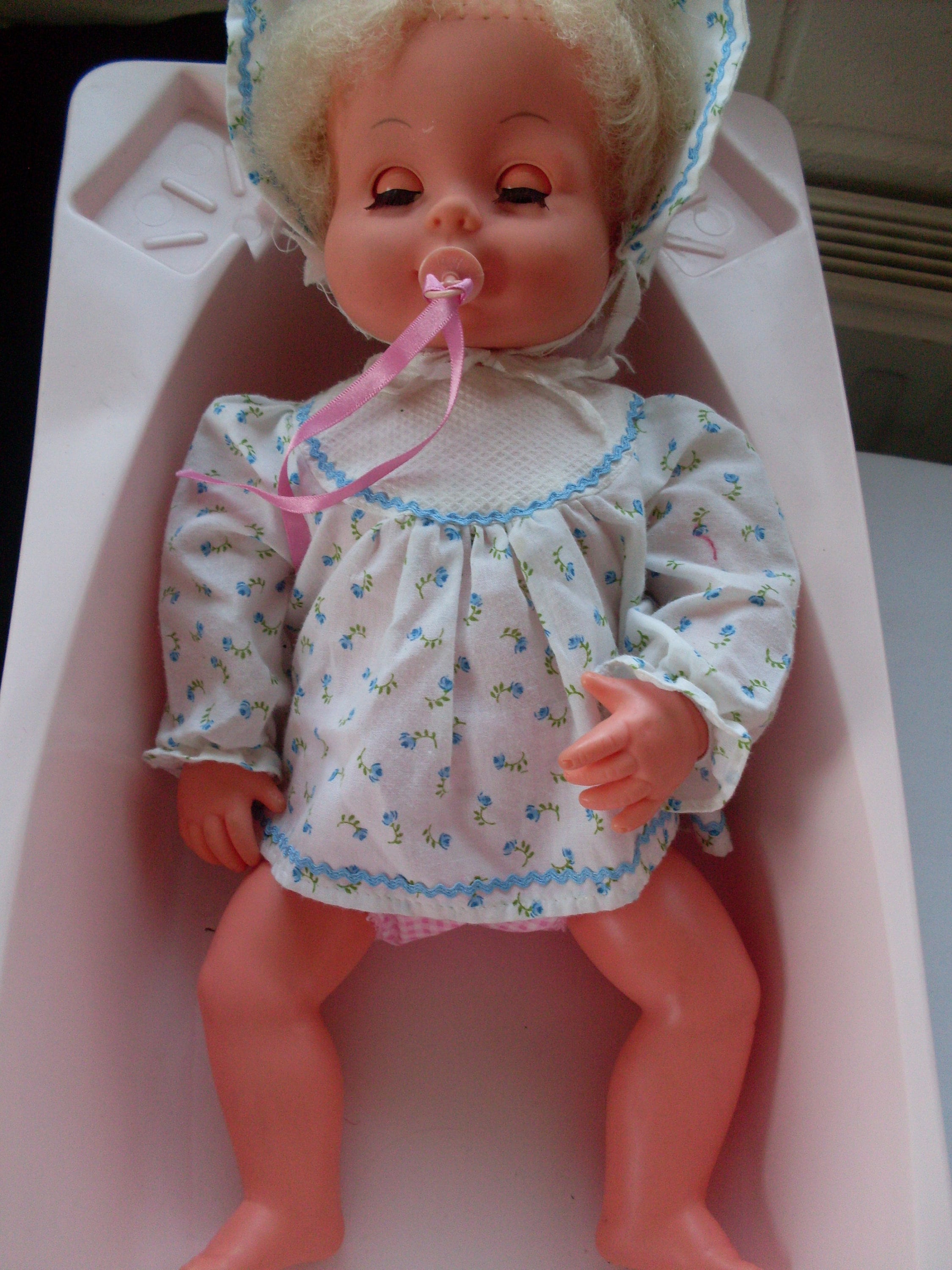 Tiny tears doll 1980 sale