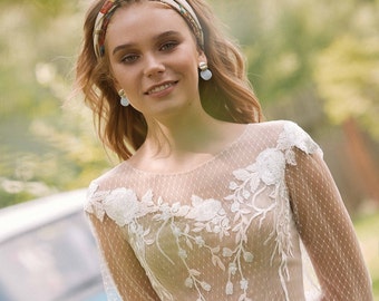 Autumn Wedding Dress with 3/4 Long Sleeves Elegant Bridal Dress Bohemian Wedding Dress with Colorful Lace Appliqué