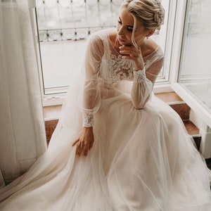 Ivory / Beige Colour Bohemian Tulle Wedding Dress/bohemian Open