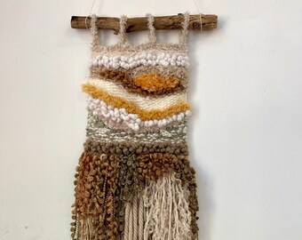 Geweven muurdecoratie, kunst weven, geweven wandtapijt, boho wanddecoratie, op de natuur geïnspireerd, schittert.