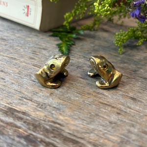 Antique Solid Brass Frog Pair with Beautiful Yellow Eyes - Tiny 1&quot; Vintage Collectibles miniature Frogs Wildlife and Frog lover gift