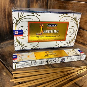 Satya Natural Jasmine Incense Agarbatti Sticks-Organic Incense For Aromatherapy, Relaxation, Calming ,Meditation, Yoga 15 grams Each Box