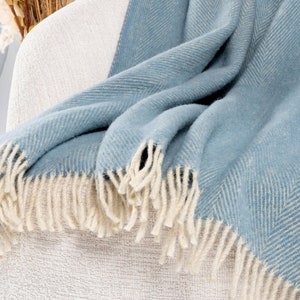 100% WOOL Blanket Throw, Pre-Washed Merino Blanket Couch, House Warming Gifts New Home, Durable Soft Warm Picnic Blanket, Herringbone, 51x67