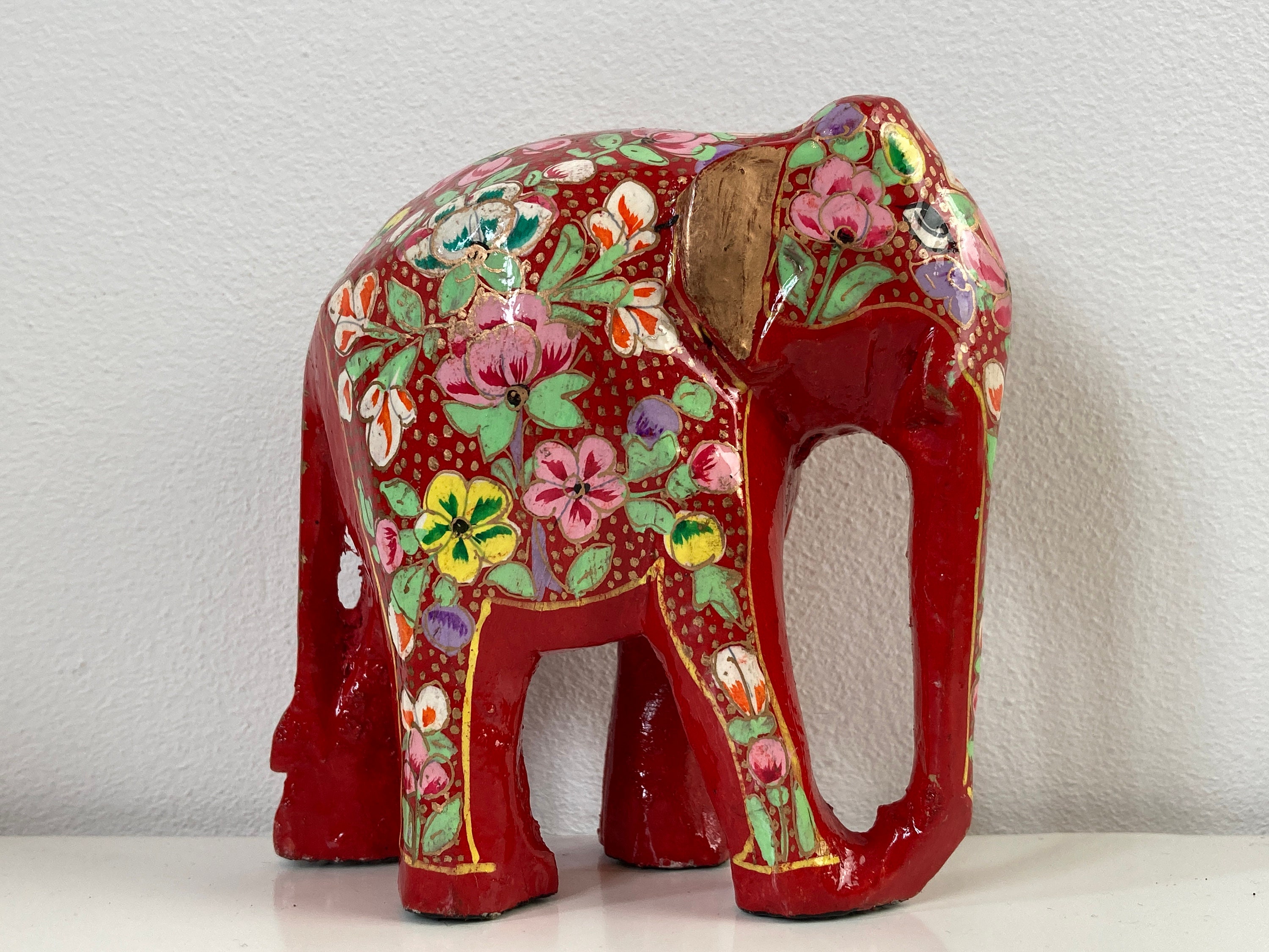 Wooden Elephant Statue 4/10cm Unique Hand Carved Wooden Elephant Gift