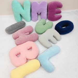 Almohada de letras personalizada para bebé, accesorio para fotos de bebés, almohada de letras de tela para niños pequeños, almohada para niños con nombre de bebé, regalo para bebés de 1 año, guardería