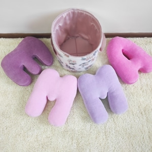 Travesseiro de letras para festa de chá de bebê, letras de berçário, letras de parede acolchoadas, letras rosa, travesseiro decorativo, travesseiro infantil personalizado