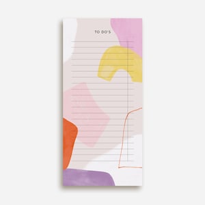 Könnte beinhalten: Ein linierter Notizblock mit einem abstrakten Design in Rosa, Gelb, Orange und Lila und dem Text "TO DO'S" oben.