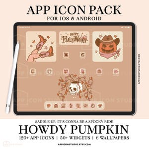Op de afbeelding: Een digitaal tablet-scherm met een app-icoonpakket in Halloween-thema in beige tinten. Het scherm toont iconen van cowboylaarzen, een pompoen met een cowboyhoed en een schedel met ranken. Tekst bevat APP ICON PACK, HAPPY HALLOWEEN en HOWDY PUMPKIN.