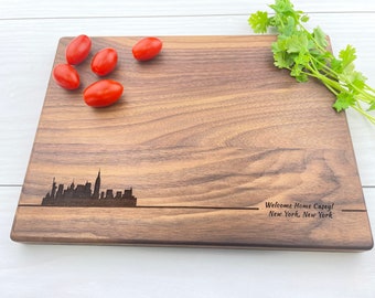 Pick Your City Skyline, Personalized Cutting Board, Engraved Cutting Board, Housewarming Gift, Anniversary Gift, New York, Toronto, 051