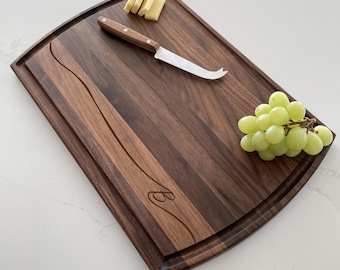 Personalized Cutting Board, Personalized Lettered Board, Simple Design, Cursive Initial Board, Birthday Present, Kitchen Deco, 003