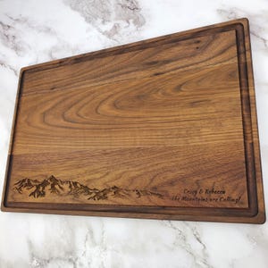 Personalized Cutting Board, Custom Cutting Board, Mountain Themed Gift, Ski Chalet Gift, Ski Family Gift, Hikers, Adventure Seeker Gift, 121