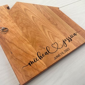 Personalized House Cutting Board, Engraved House Cutting Board, Wedding Gift, Anniversary Gift, Engagement Gift, Couples Gift, 048