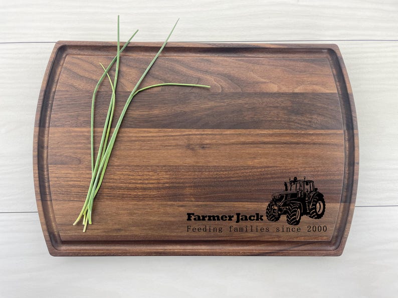 Personalized Cutting Board, Farmers Gift, Family Farm Gift, Tractor Lovers Gift, Tractor Pulling Gift, 338 imagem 2