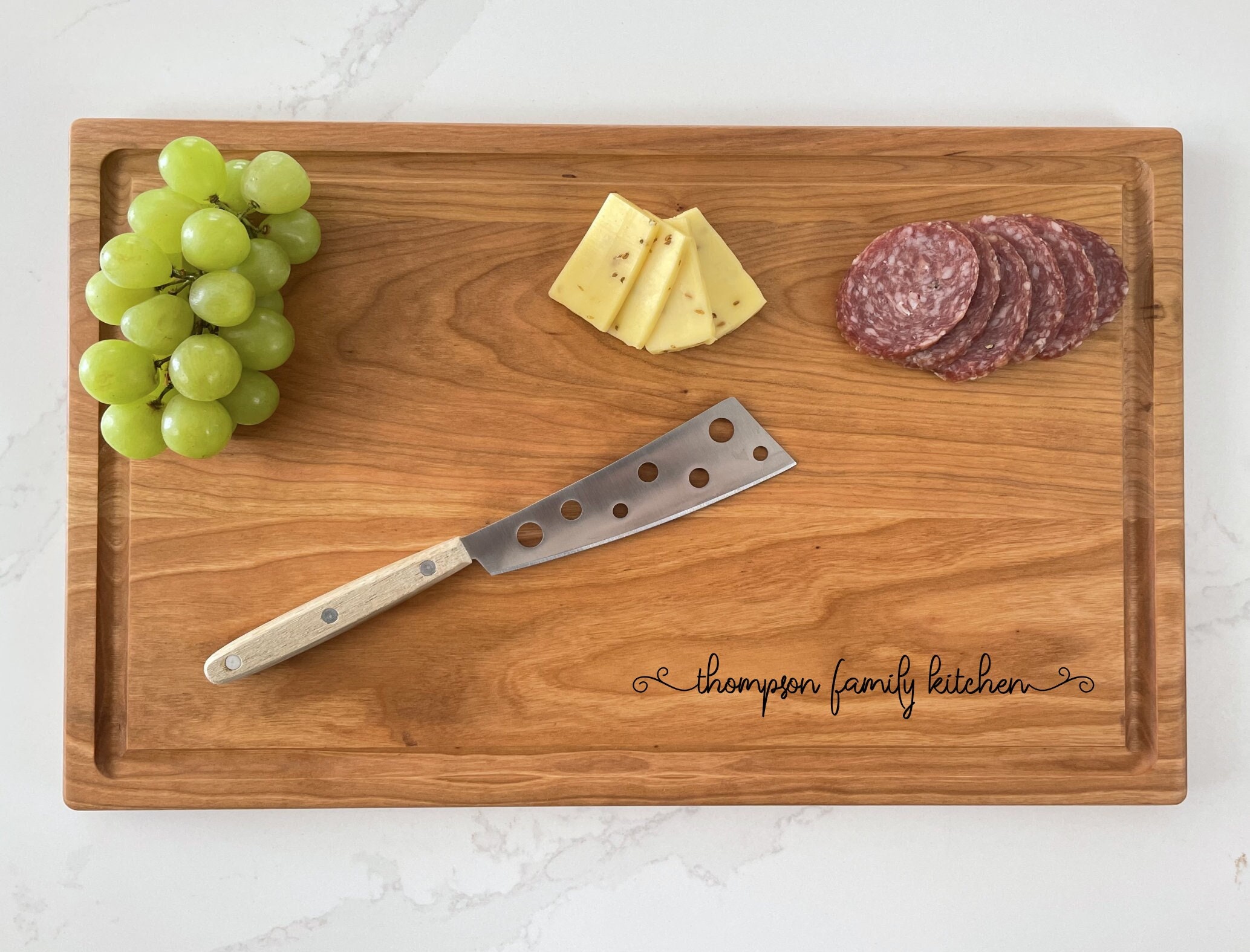 Personalized Cutting Board, Family Kitchen, Chef, Housewarming Gift, Mom's Cooking, Personalized Cursive Gift, Kitchen Décor, 026