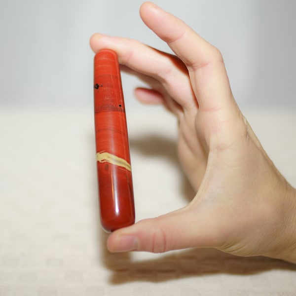 Bâton de massage en jaspe rouge