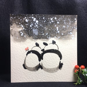 Carte peinte à la main originale, carte de Noël, carte de panda, panda enneigé, deux pandas, peinture chinoise, carte de voeux, panda de Noël
