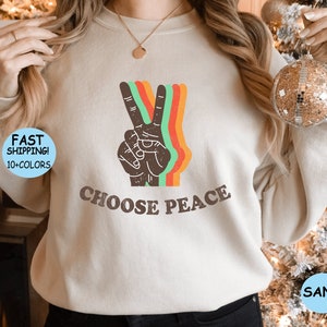 Chemise rétro signe de la paix : t-shirt bienveillant inspirant
