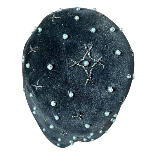 Vintage 1920s Black Velvet Sequin Beaded Bucket Hat Vintage 1920s Black Velvet Sequin Beaded Bucket Hat main image 4