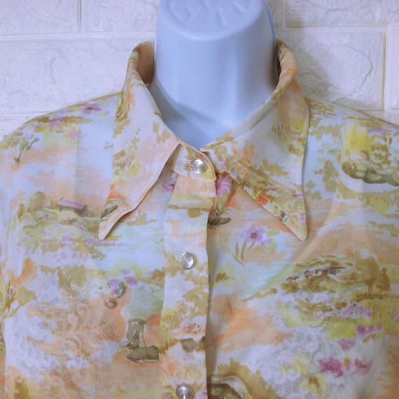 Vintage 60s-70s Unmarked No Tag Semi-sheer Dagger Wing 