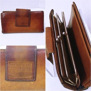 Vintage 70s-80s Levi Strauss & Co Cartera de cuero Kiss-Lock Triple Compartimento Monedero Cheques Bill-Fold Logotipo estampado Suave Desgastado Patina Tan