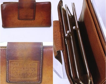 Vintage 70s-80s Levi Strauss & Co Leather Wallet Kiss-Lock Triple Compartment Coin Purse Checks Bill-Fold Stamped Logo Soft Worn Patina Tan