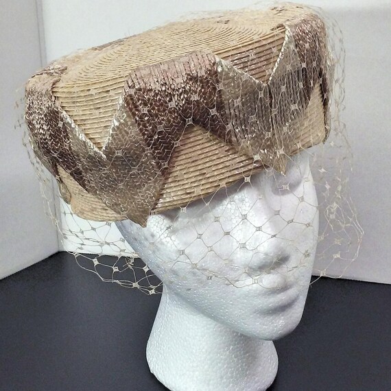 Final Clearance Vintage (40s) pillbox hat Vintage 1940s Straw Pillbox Hat With Veil by New York  main image 2