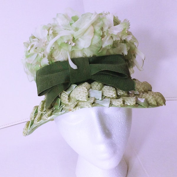 Vintage 50s-60s Queen's Wreath Floral Garden Hat Special Occasion Ladies-S/7" Woven Straw Ribbon Bow Beads USA Milliner's Union Tag Mint