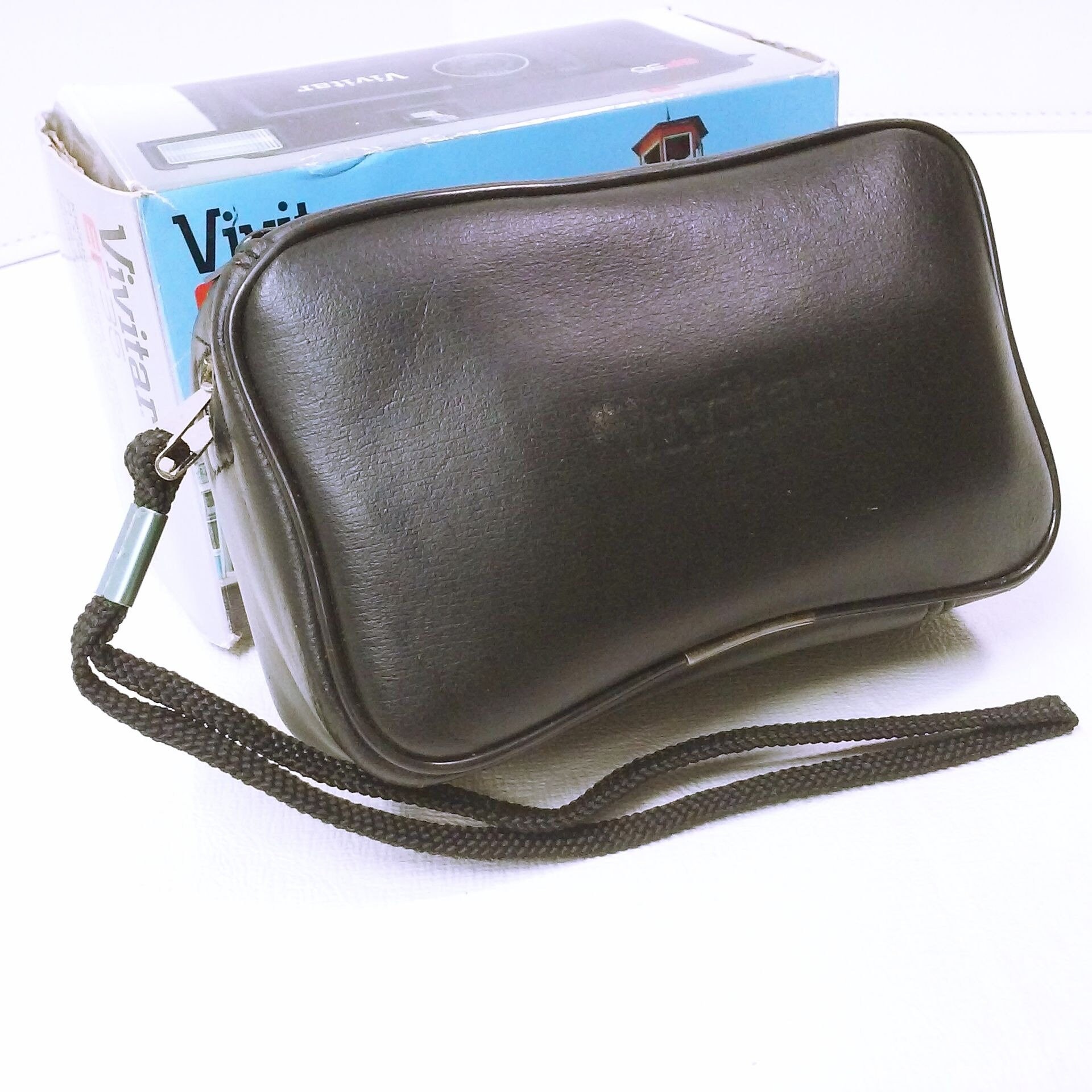 Vintage Vivitar EF-35 Flash Camera Made in Korea Open Box Zipper