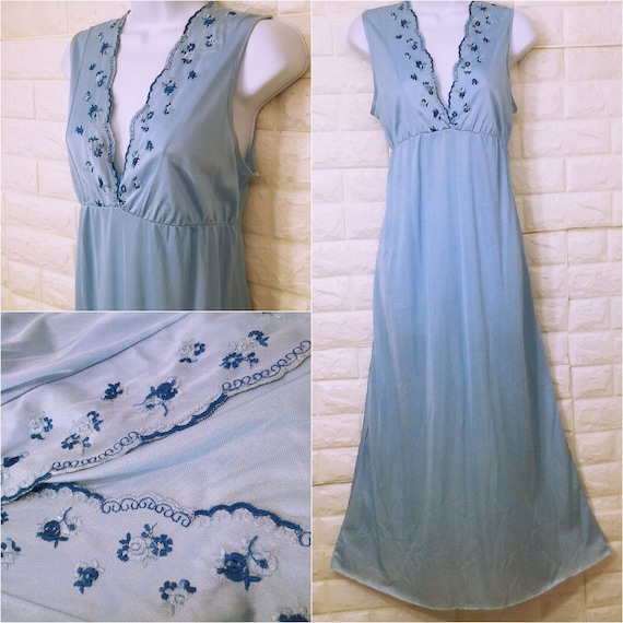 Vintage 70s Mistra Sleepwear Maxi Nightgown Lady-… - image 1