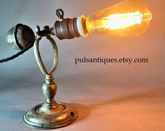 ANTIQUE TABLE LAMP