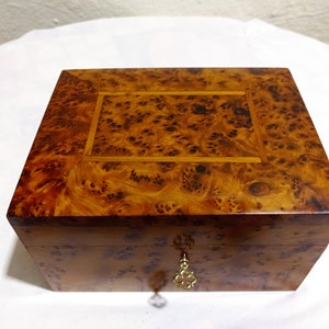 Wooden Jewelry Box Made Of Thuya Burl,Lockable Wooden Chest Box With Two Storage Level,Large Jewelry Organizer Box,Decorative Lock Box