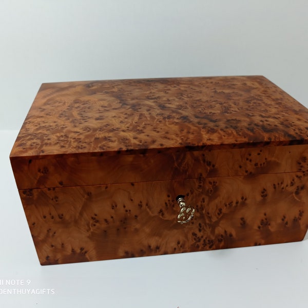 FAST SHIPPING; BOX wood thuya  hand made Morocco box as see at photos, box it's beautiful , storage box with Lock and keys