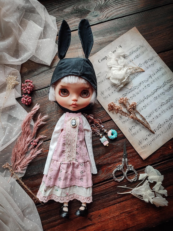 Blythe Doll Accessories Clothes Set: Dress Rabbit Hat in Vintage