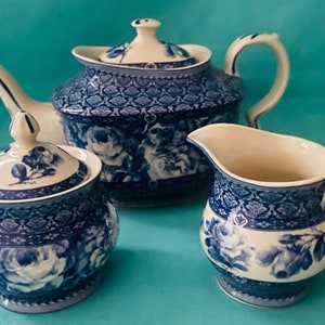 Antique reflections tea pot, sugar bowl and creamer