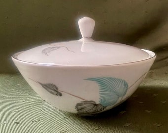 Sugar bowl by Baronet China, Eschenbach pattern