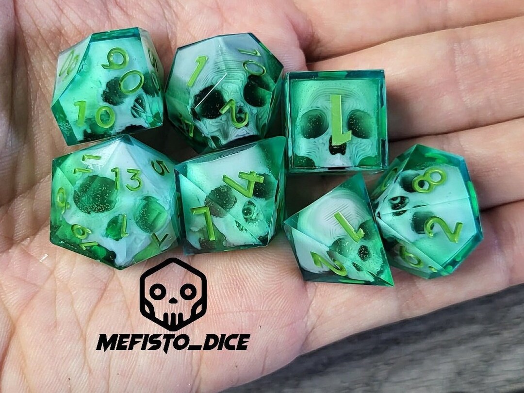 Dice Skull Set Dungeons and Dragons Dice Set / Resin Sharp Etsy