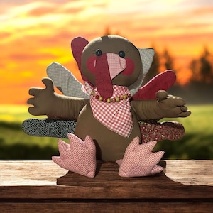 Vintage Stuffed Turkey, Thanksgiving Decor, Fall Decor, Turkey Decor, patchwork quilt, fabric turkey, Material Fabric Handmade