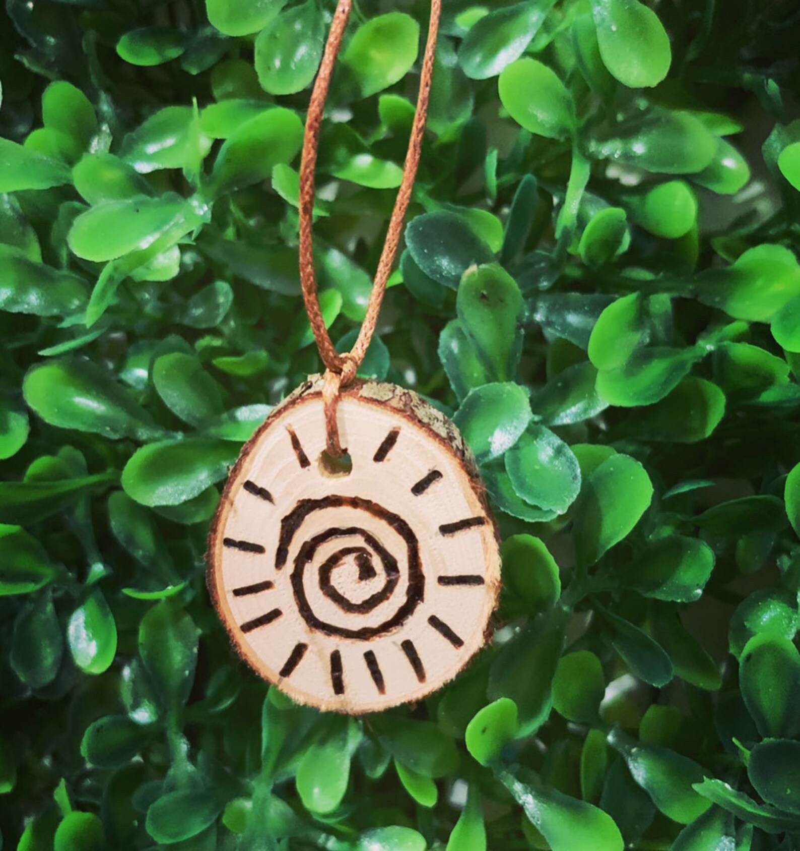 Colgantes de madera Etsy