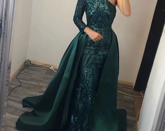 formal gowns with trains