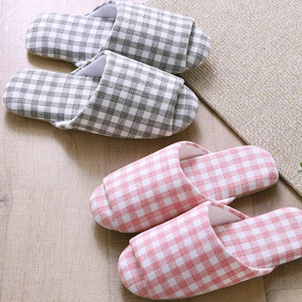 Slipper,Best Selling Slipeprs ,Indoor Slipper, Slipper, Soft Slipper , Cotton Slipper, Dorm Room Slipper