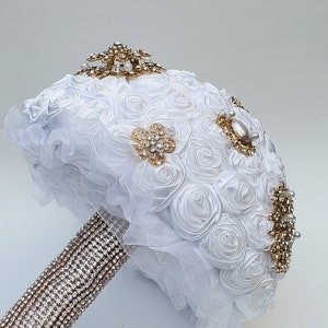 White Brooch Bouquet | bridal bouquet | bridal flowers | bridesmaids bouquet | toss bouquet | brides bouquet | luxury bouquet