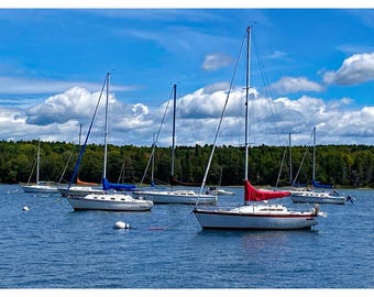 Festgemachte Segelboote in Fish Creek, Door County, Wisconsin