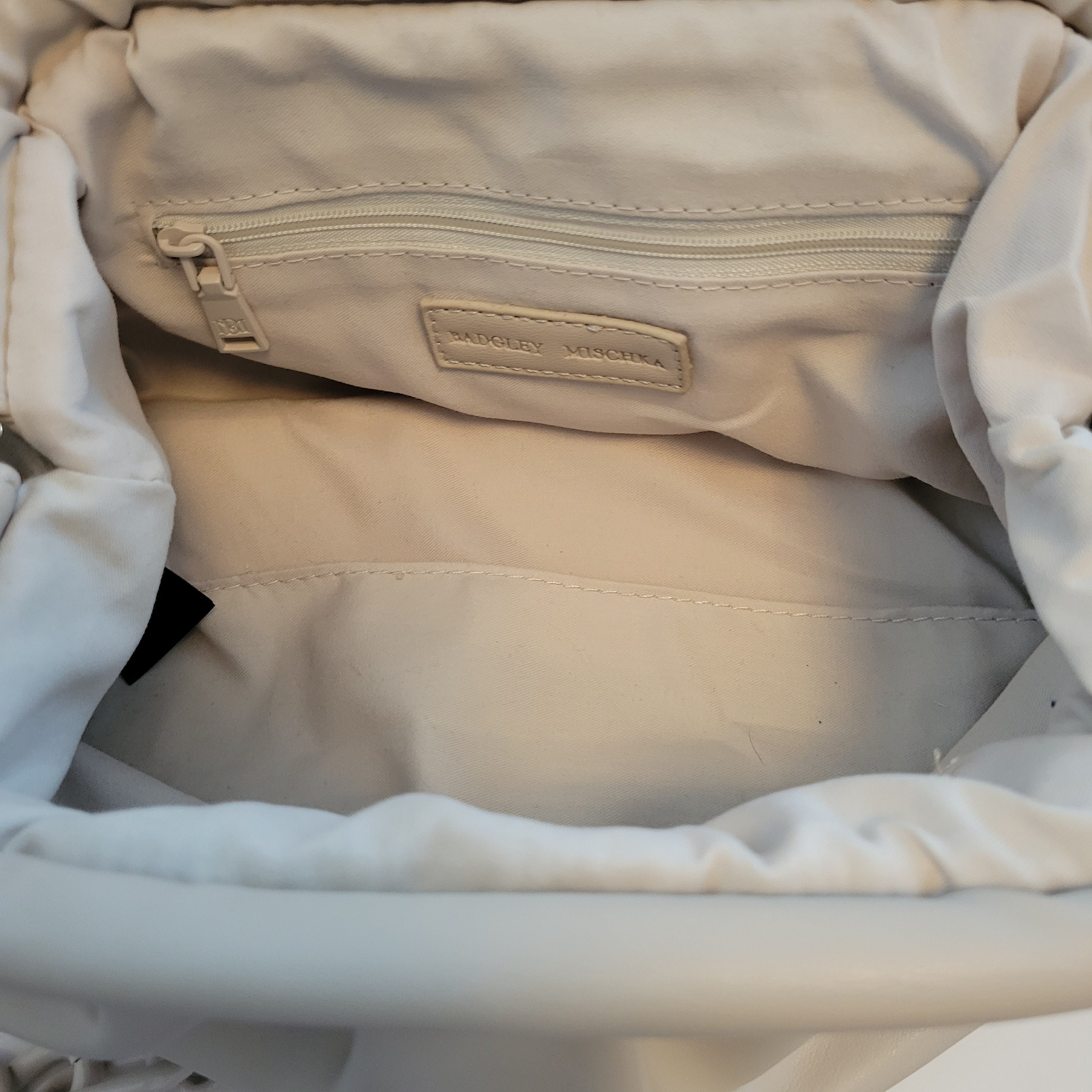 north face backpack 65 The Mule Stamina – City Essentials Shoulder Bag Color:Raspberry/Check Stage_sunsetting a dedicated zipped sleeping