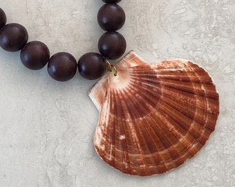 ROYA NECKLACE • Scallop sea shell and wood bead necklace • Handmade in LA