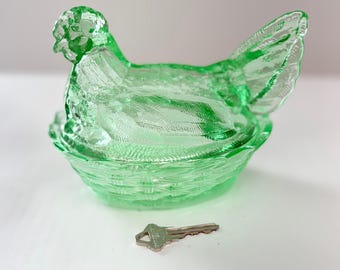 鳥のガラスバスケット ヴィンテージ バスケット編み 鶏の蓋付き皿 - Etsy 日本