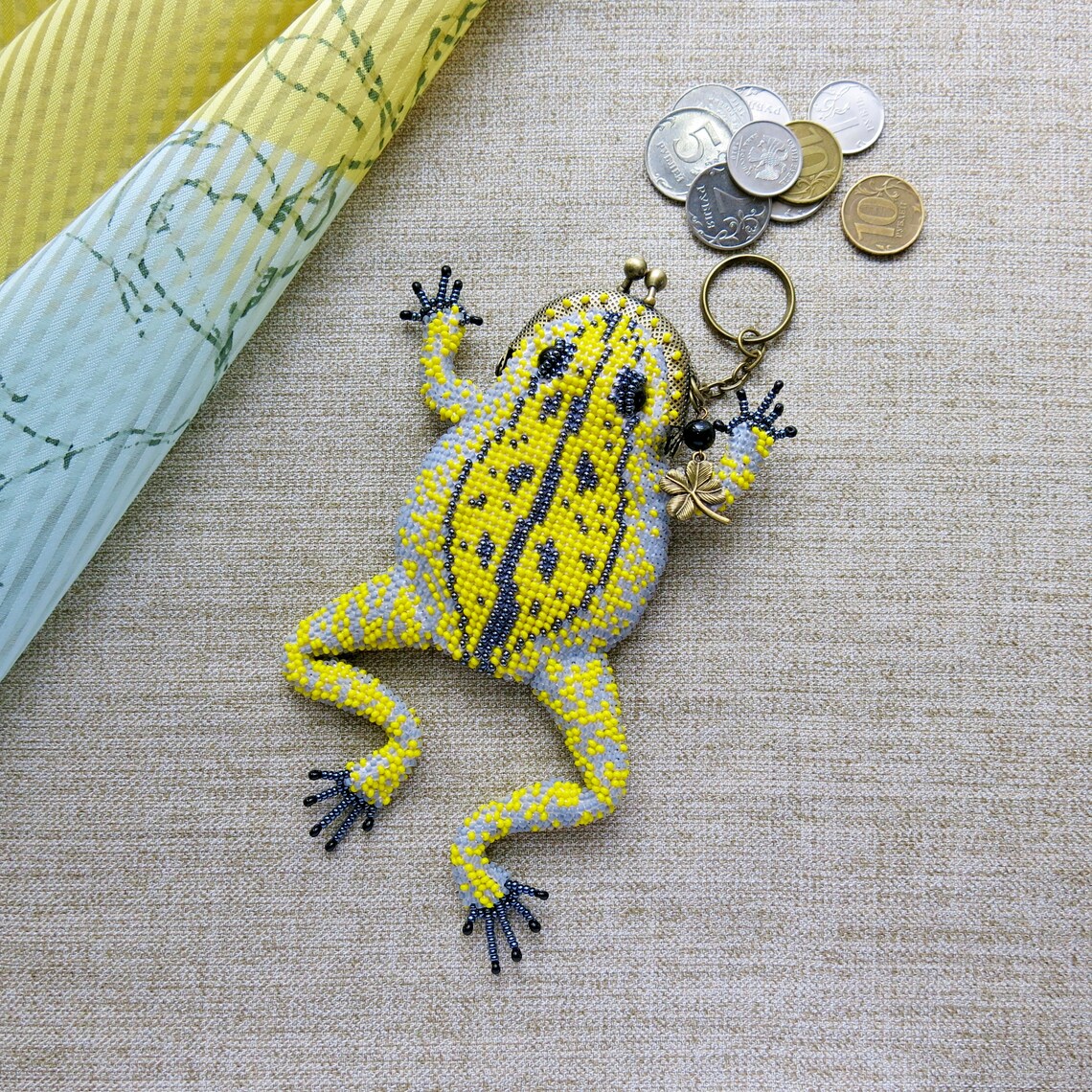 Coin purse beaded purse frog purse. Yellowgray frog made of Etsy