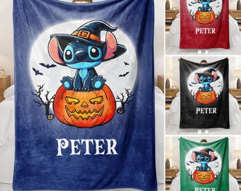 Koc polarowy Stitch Halloween | Koc z własnym imieniem Stitch i dynią | Koc Stitch Magic Kingdom na kanapę