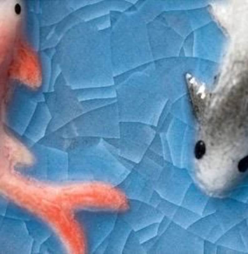 Bol de cerámica con diseño de pez koi y acabado craquelado para mojar – Plato de sushi imagen 13