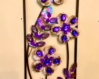 Cuadro de pared con flores violetas